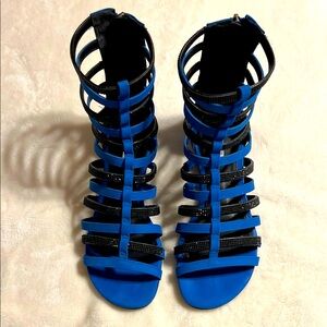 SCHUTZ. Blue and Black Gladiator Sandals with Silver Heel. Zipper. Size 8.